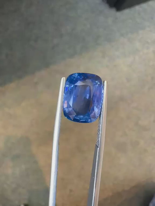 11.54 ct. Ceylon Sapphire
